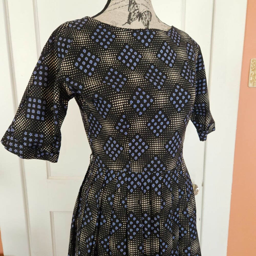 ASOS Retro Shirtwaist Abstract Dress S-2